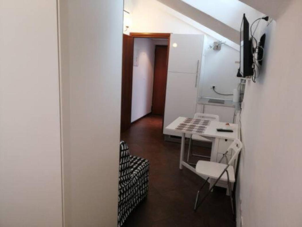 Romantica Mansarda 15 Min Dal Centro - Lome 844 Milano Eksteriør billede